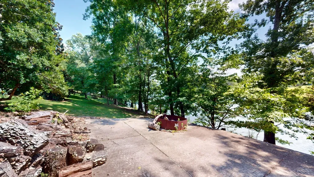 839 Summit Point Cadiz KY 42211