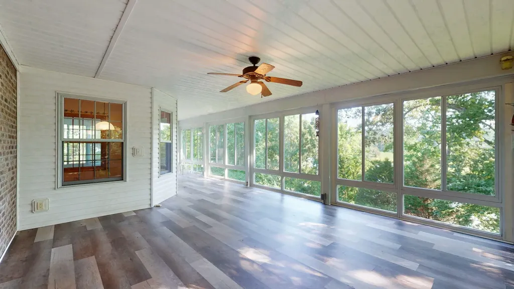 839 Summit Point Cadiz KY 42211