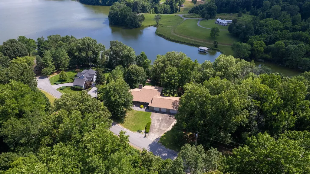 839 Summit Point Cadiz KY 42211
