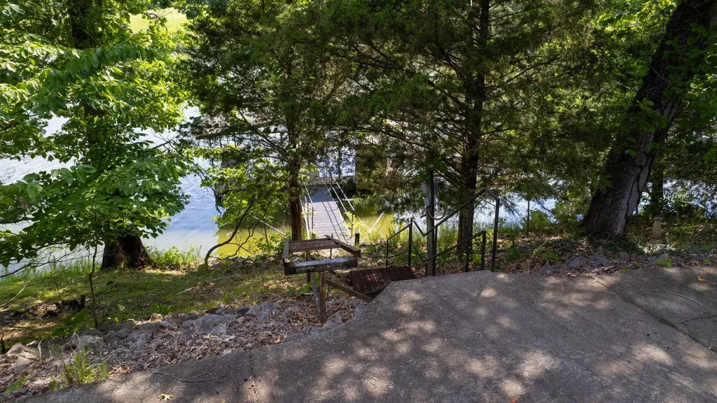 839 Summit Point Cadiz KY 42211
