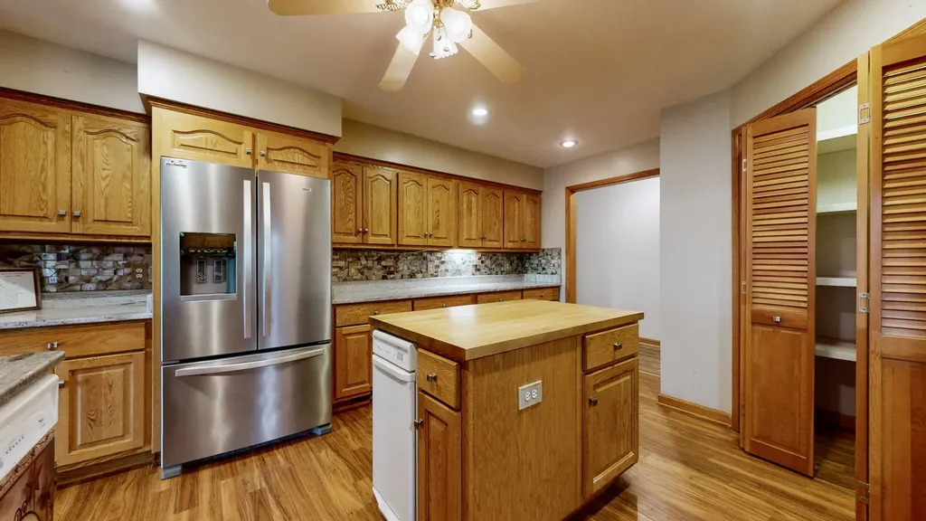 839 Summit Point Cadiz KY 42211