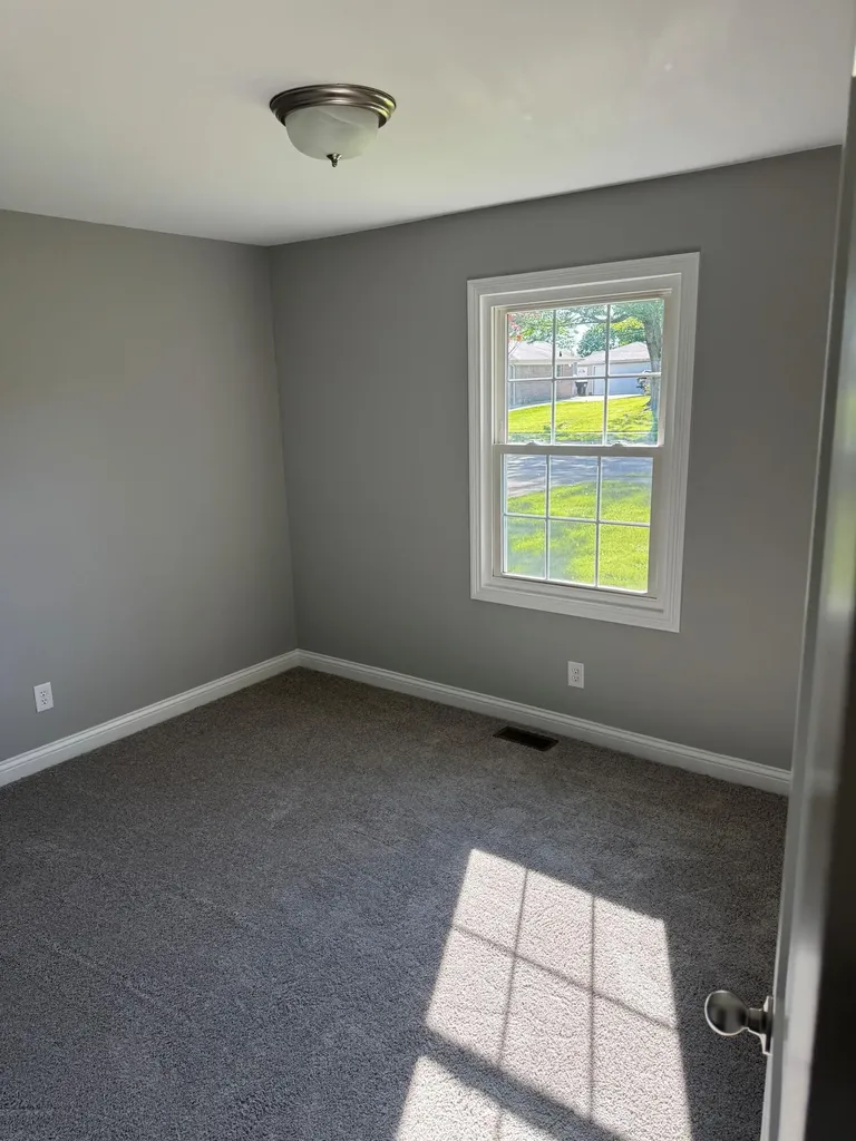 137 Oakmont Drive Nicholasville KY 40356