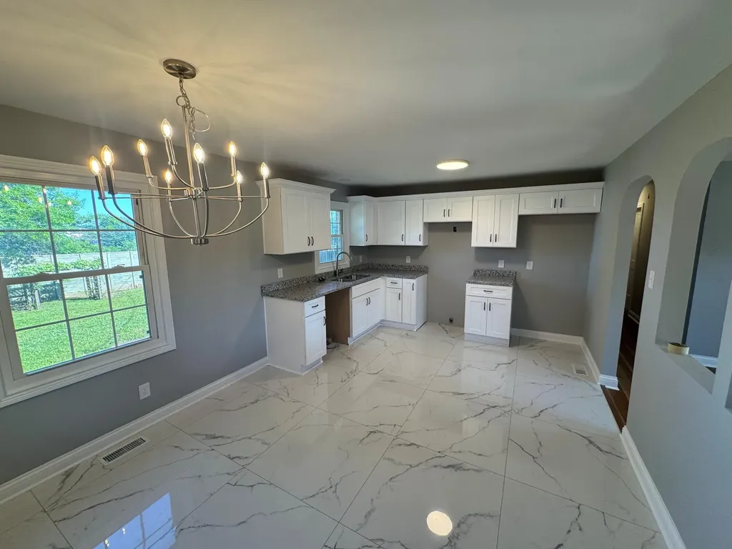 137 Oakmont Drive Nicholasville KY 40356