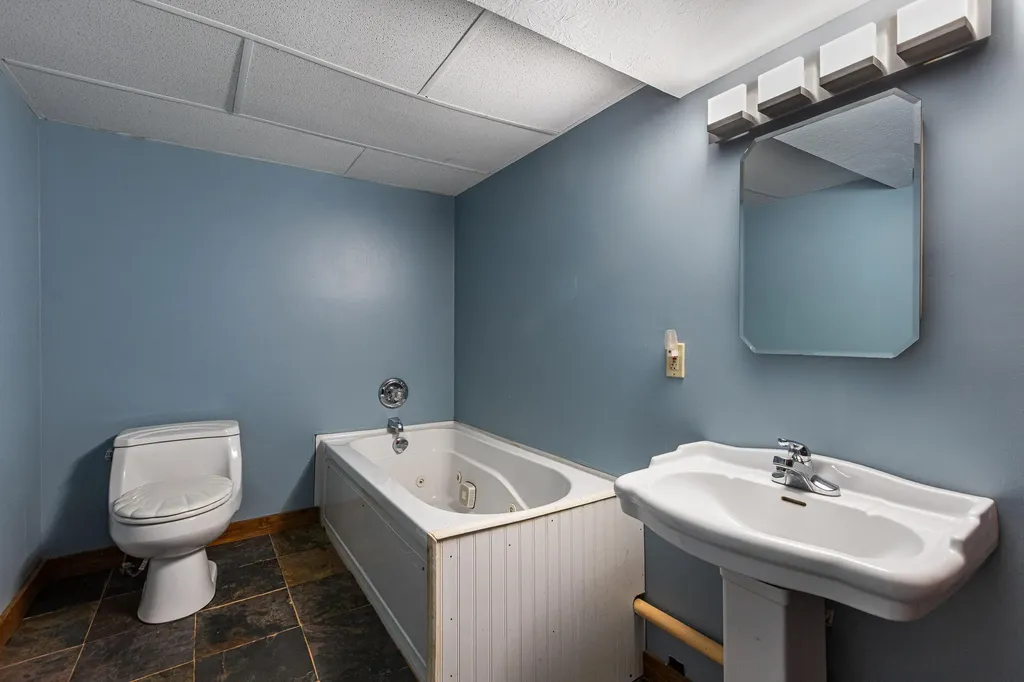 1417 North Bend Road Hebron KY 41048