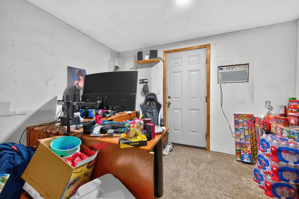 2244 Valentine Branch Road Bimble KY 40915