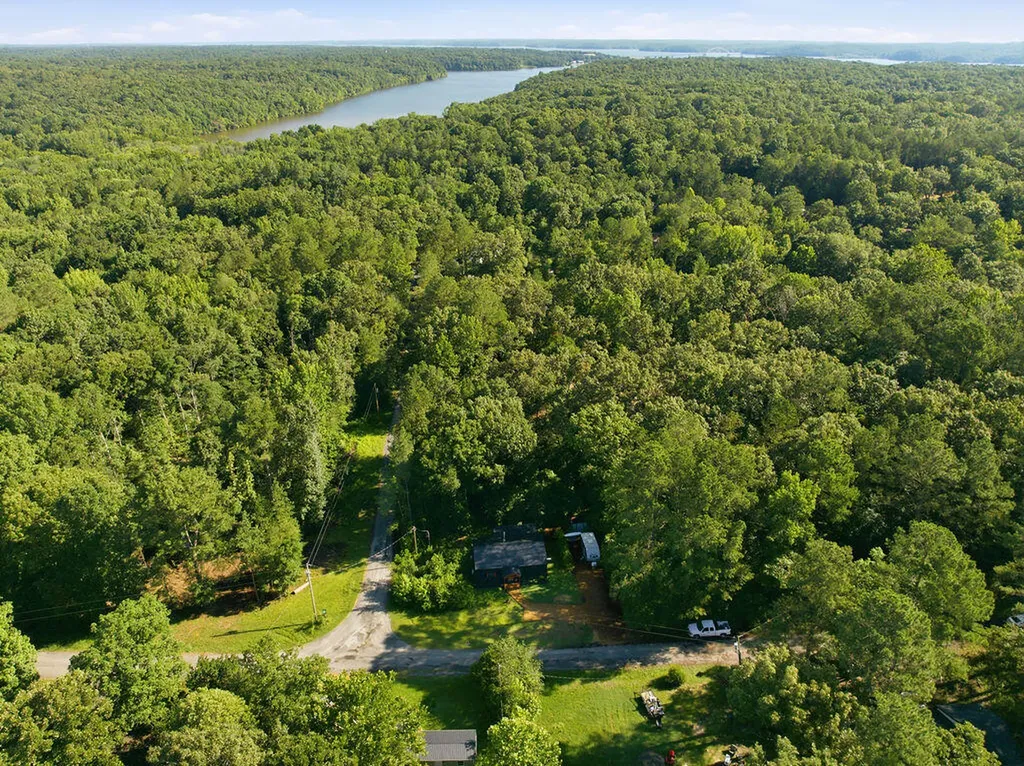 22 Deercrest Lane Murray KY 42071