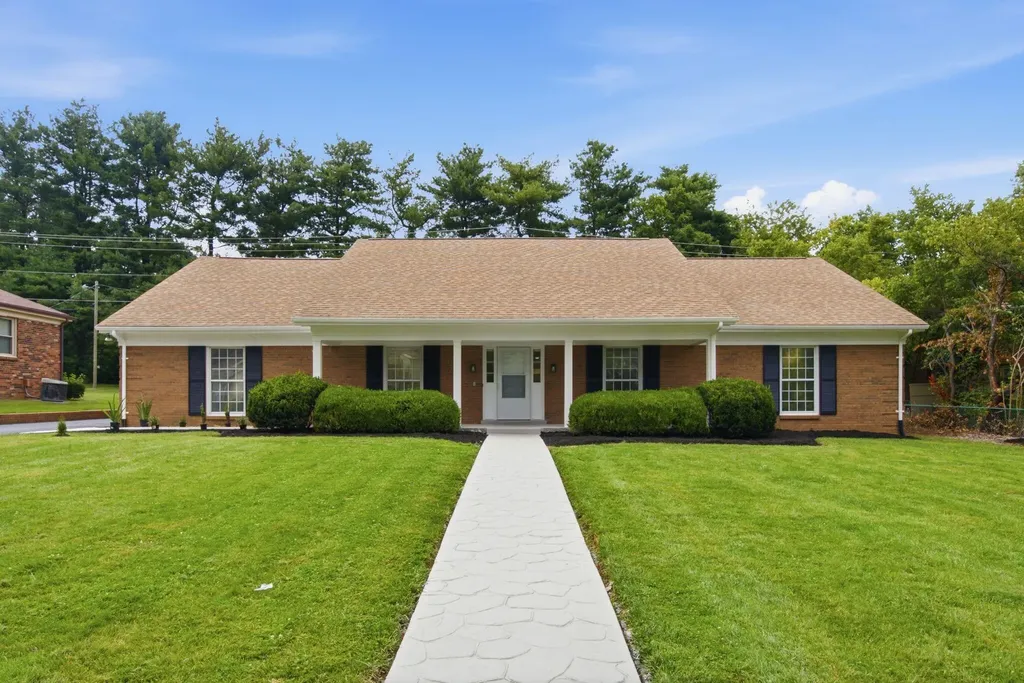 533 Country Lane Danville KY 40422