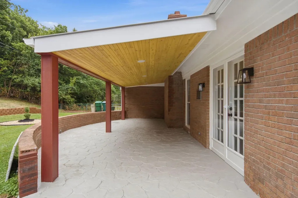 533 Country Lane Danville KY 40422