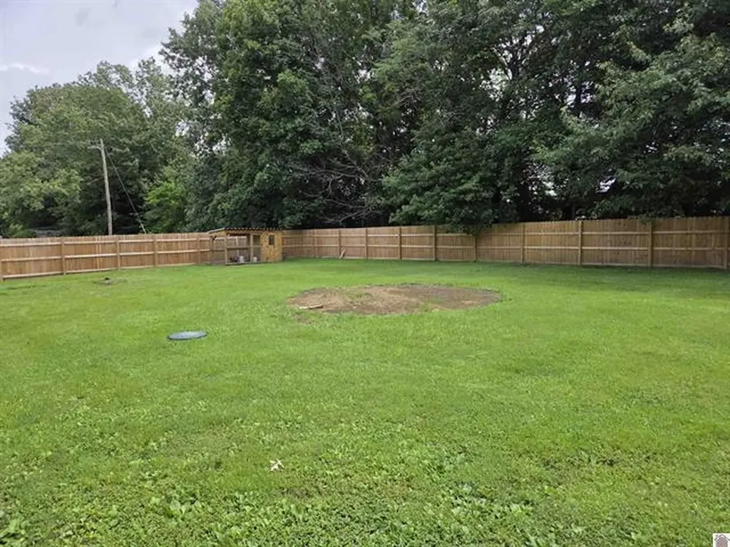 105 Hancock Lane Benton KY 42025