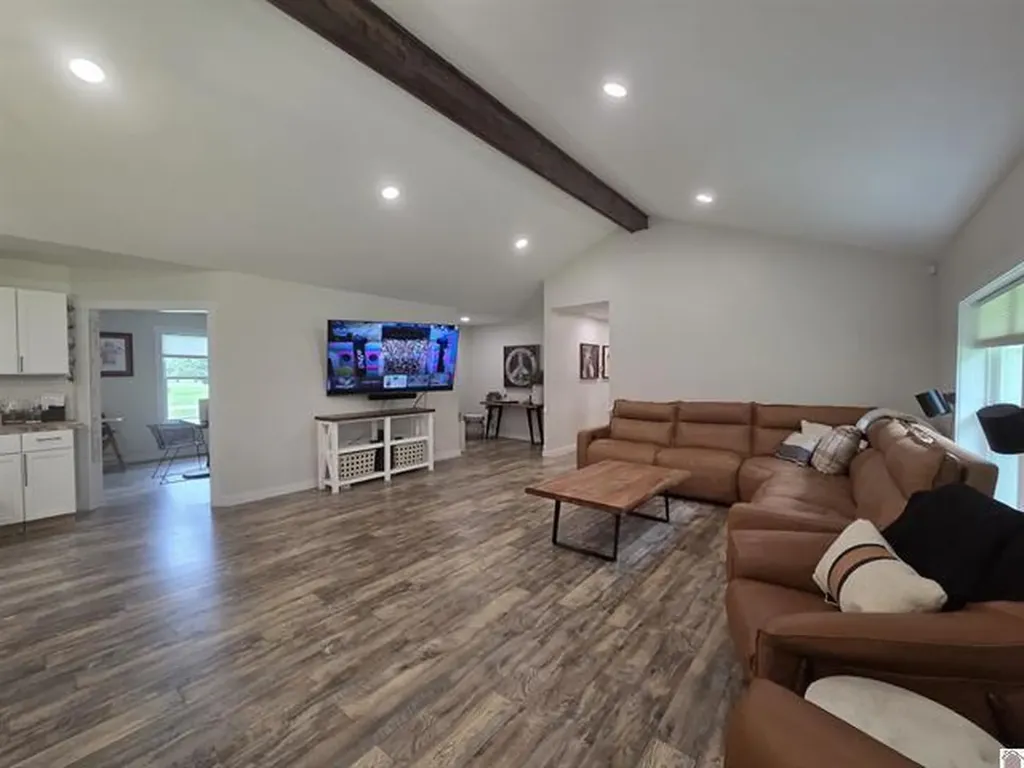 105 Hancock Lane Benton KY 42025