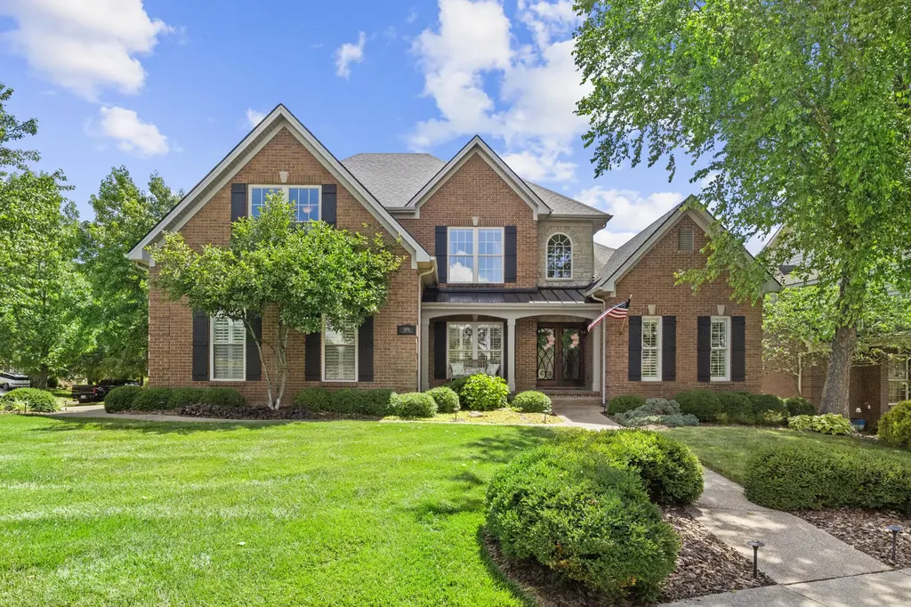 3896 Tatton Park Lexington KY 40515