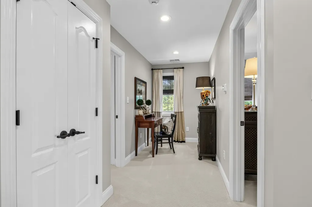 3896 Tatton Park Lexington KY 40515