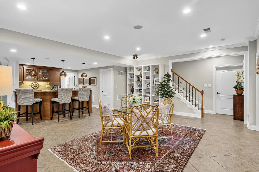 3896 Tatton Park Lexington KY 40515