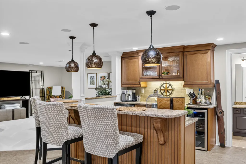 3896 Tatton Park Lexington KY 40515