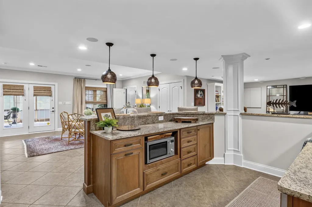3896 Tatton Park Lexington KY 40515