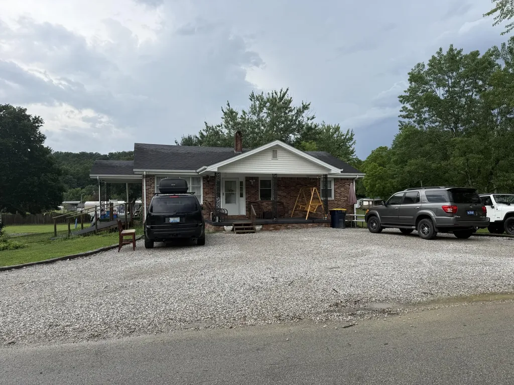 1241 Flat Gap Road Berea KY 40403