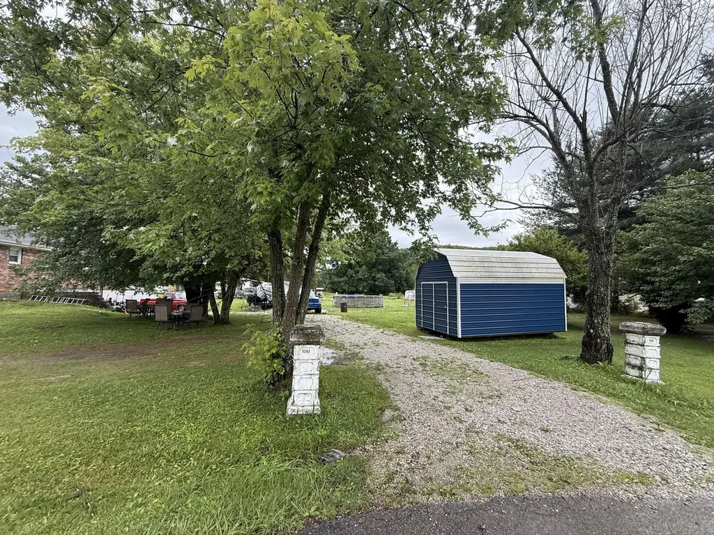 1241 Flat Gap Road Berea KY 40403