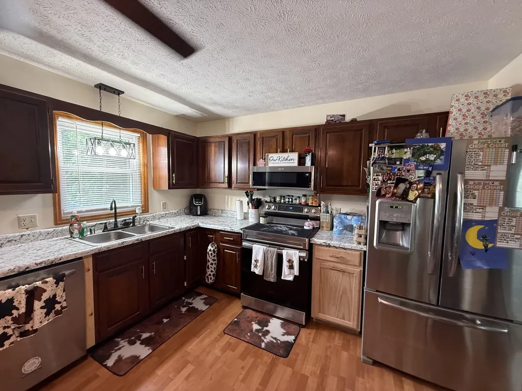 1241 Flat Gap Road Berea KY 40403