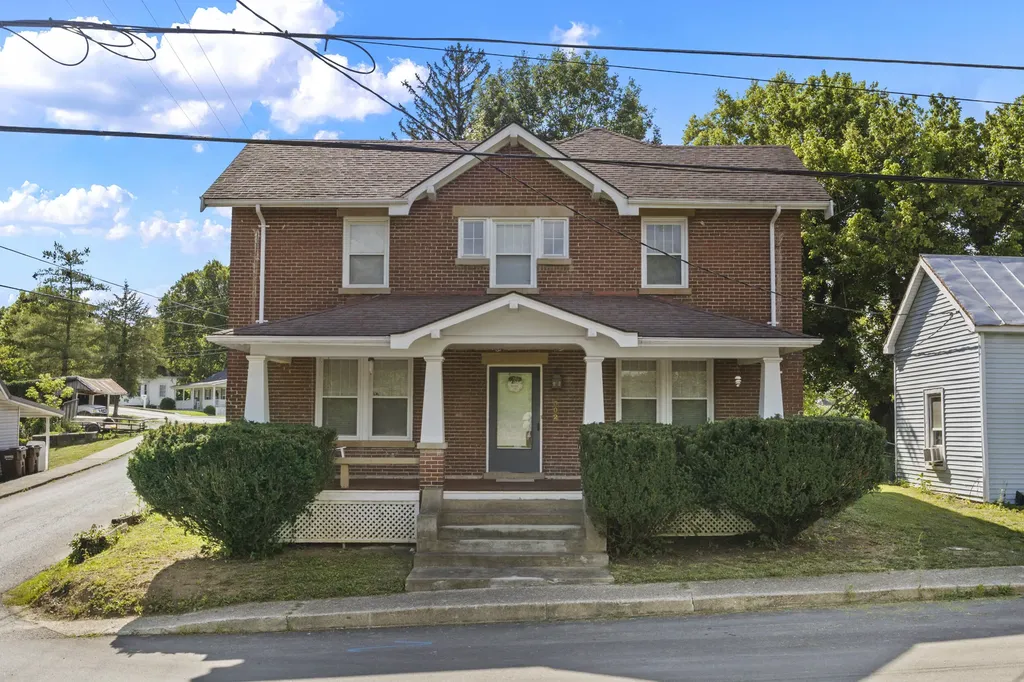 302 College Street Sadieville KY 40370