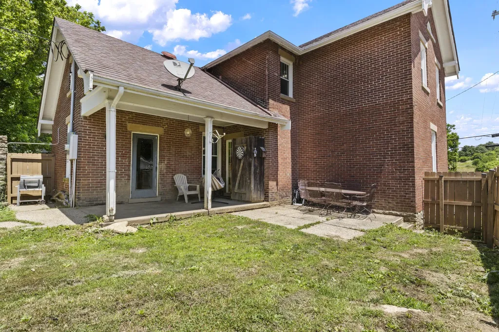 302 College Street Sadieville KY 40370
