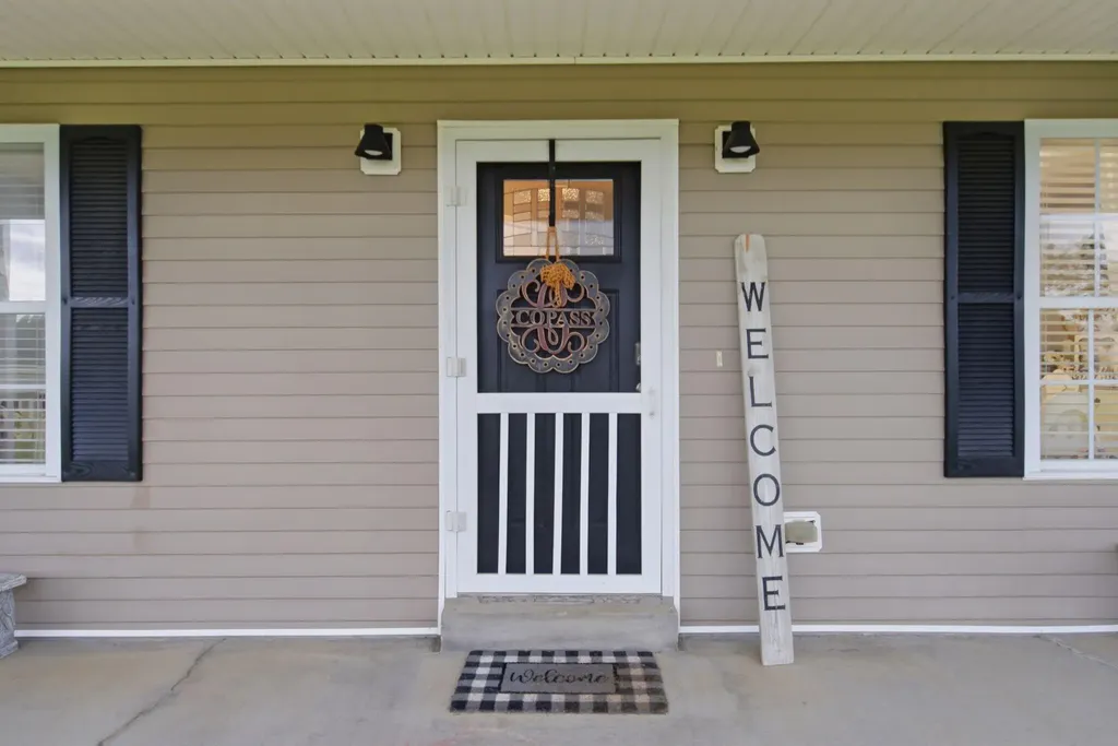 1479 Puckett Road Lawrenceburg KY 40342