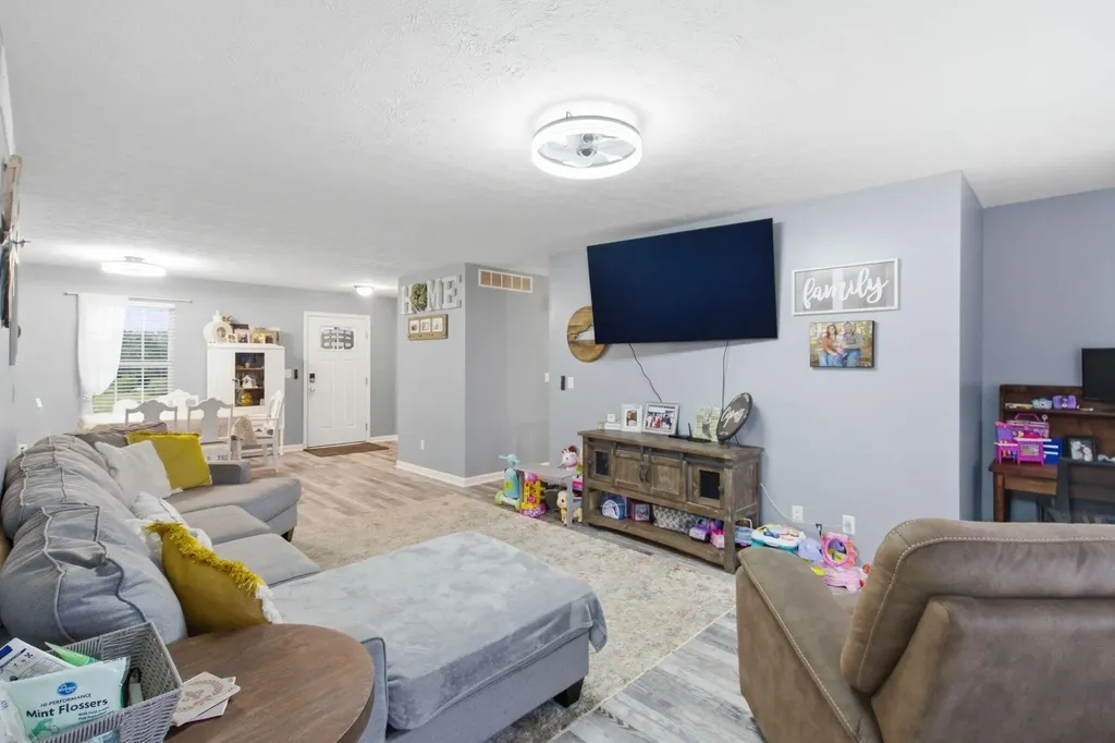 1479 Puckett Road Lawrenceburg KY 40342