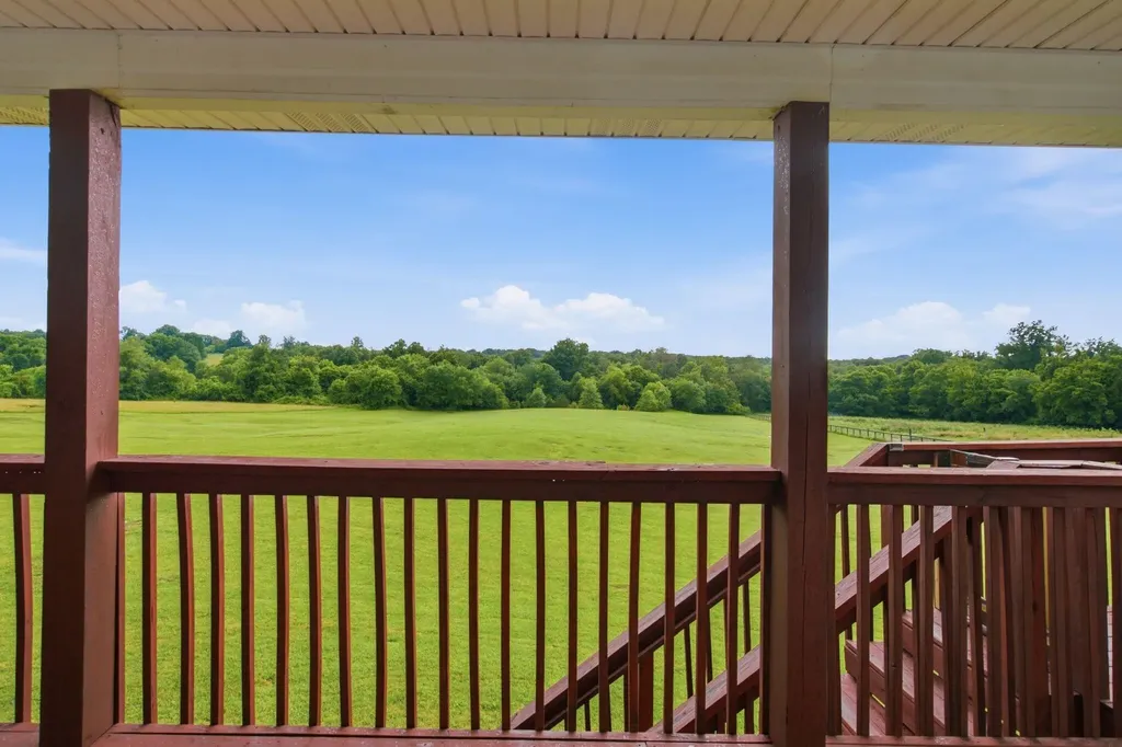 1479 Puckett Road Lawrenceburg KY 40342