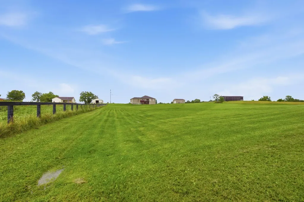 1479 Puckett Road Lawrenceburg KY 40342