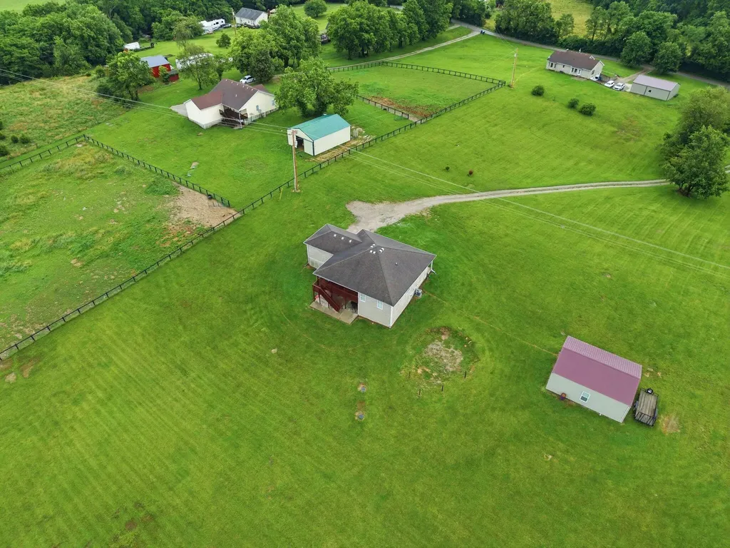 1479 Puckett Road Lawrenceburg KY 40342