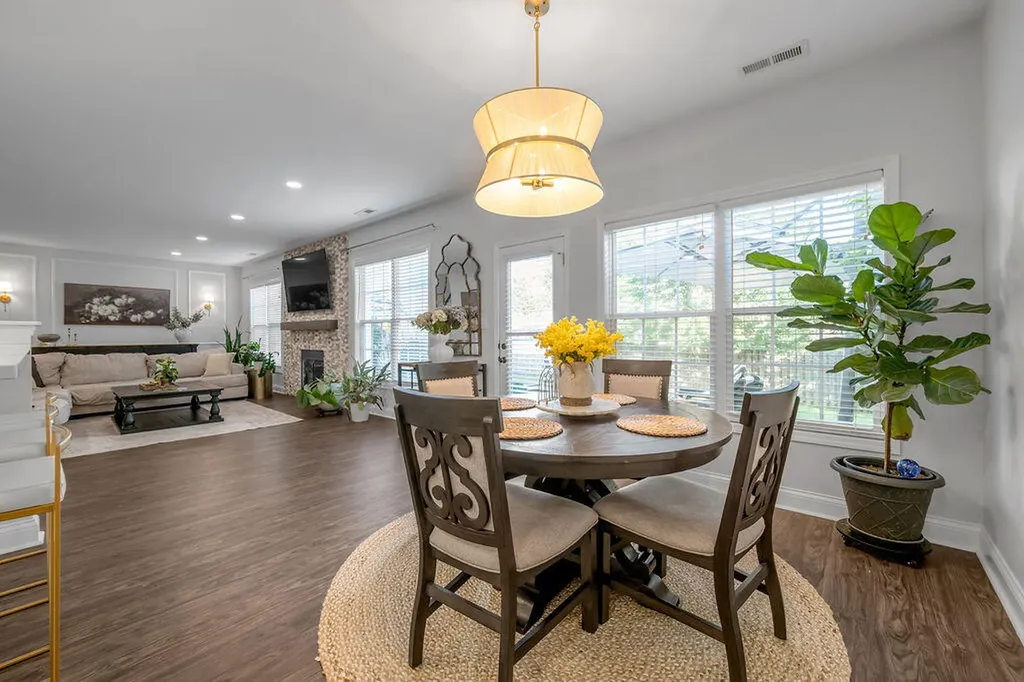 608 Bunchberry Row Lexington KY 40509