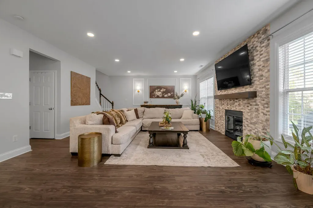 608 Bunchberry Row Lexington KY 40509