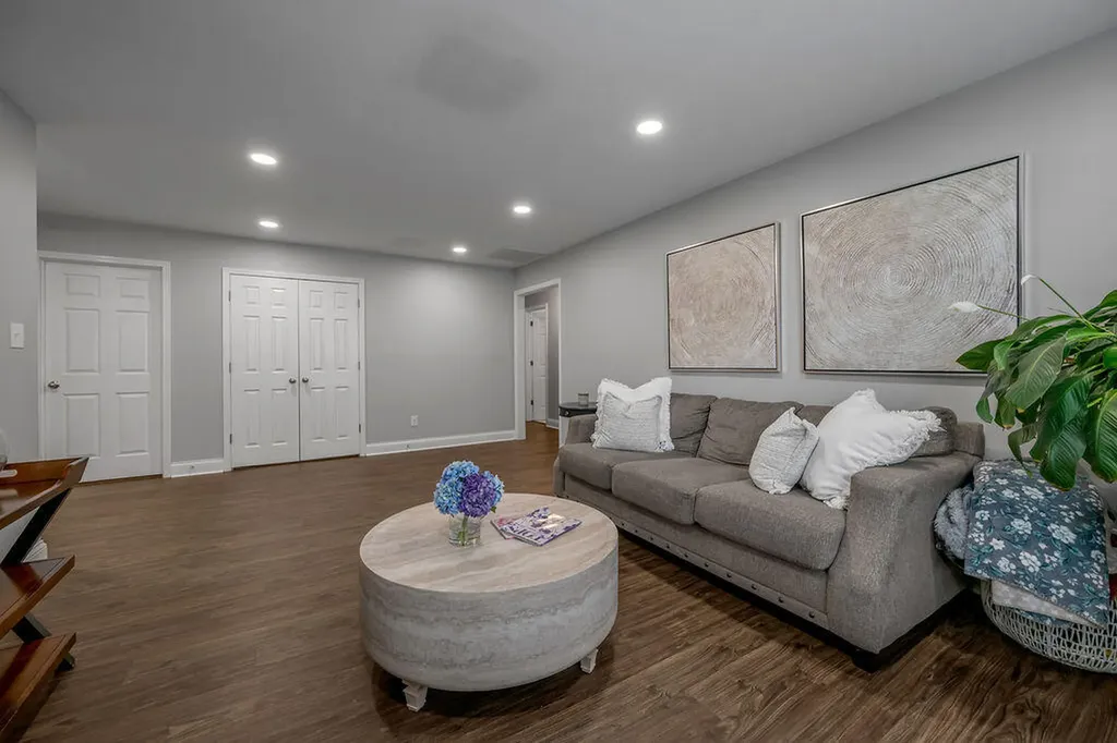 608 Bunchberry Row Lexington KY 40509