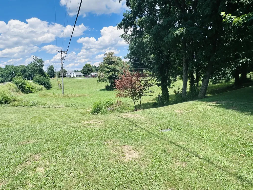 6330 Us Hwy 27 S Stanford KY 40484
