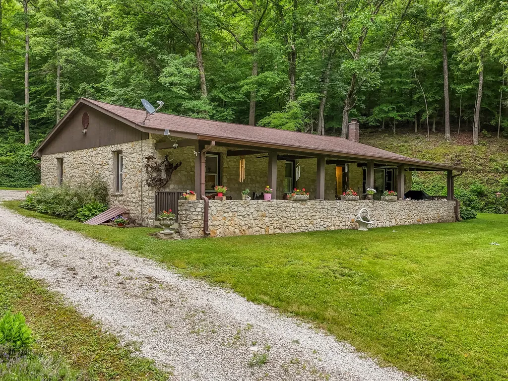 16596 W Us. Highway 60 Olive Hill KY 41164