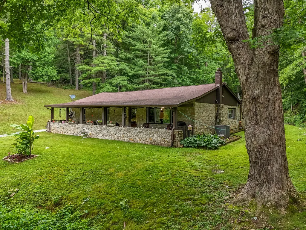 16596 W Us. Highway 60 Olive Hill KY 41164