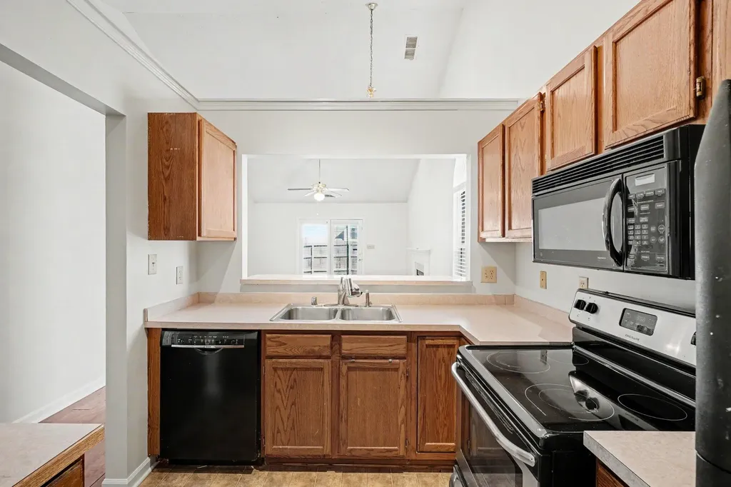 1213 Pleasant Ridge Drive Lexington KY 40509