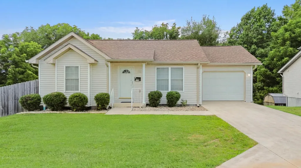 115 Farmer Street Somerset KY 42501