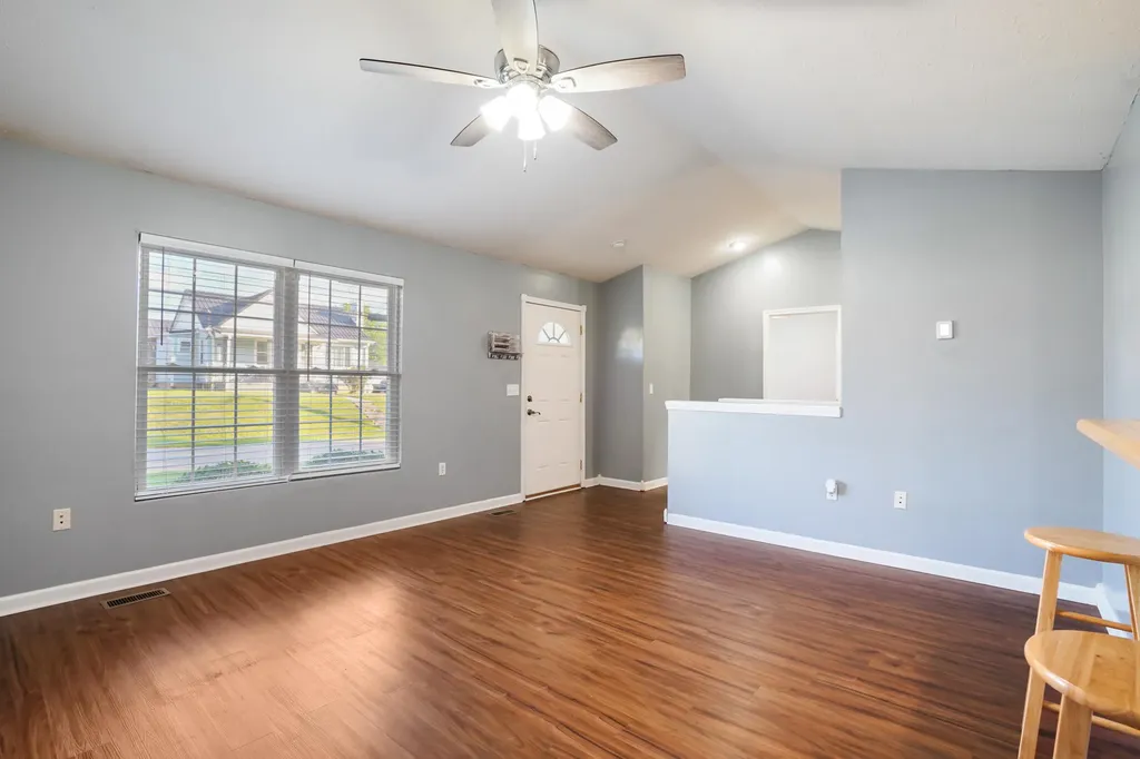 115 Farmer Street Somerset KY 42501