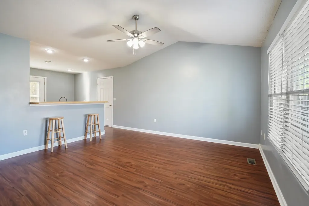 115 Farmer Street Somerset KY 42501