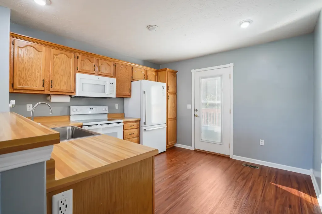 115 Farmer Street Somerset KY 42501