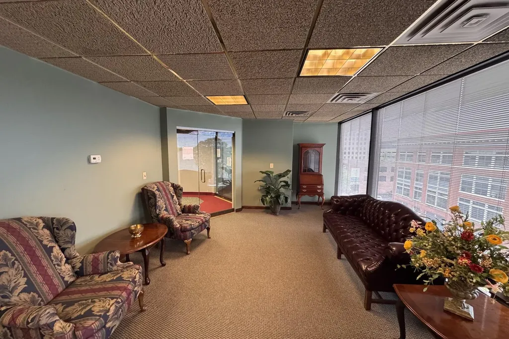 300 E Main Street Lexington KY 40507