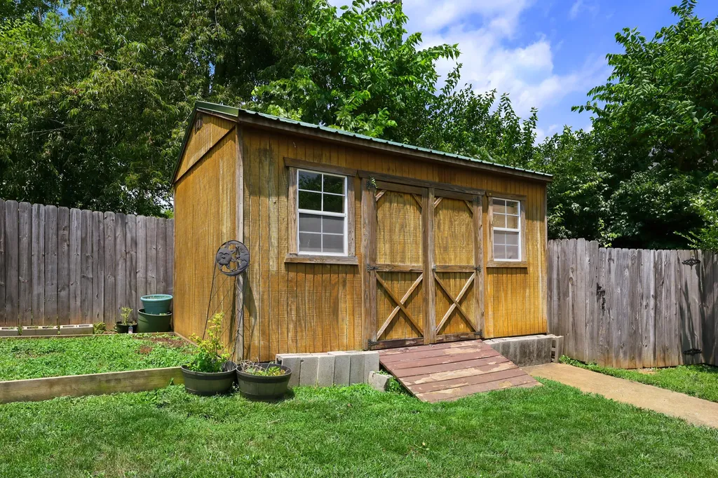 123 Heritage Drive Nicholasville KY 40356