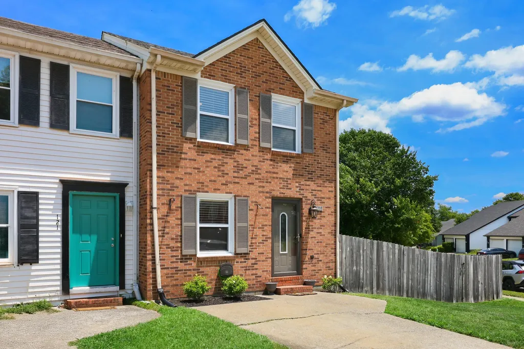 123 Heritage Drive Nicholasville KY 40356