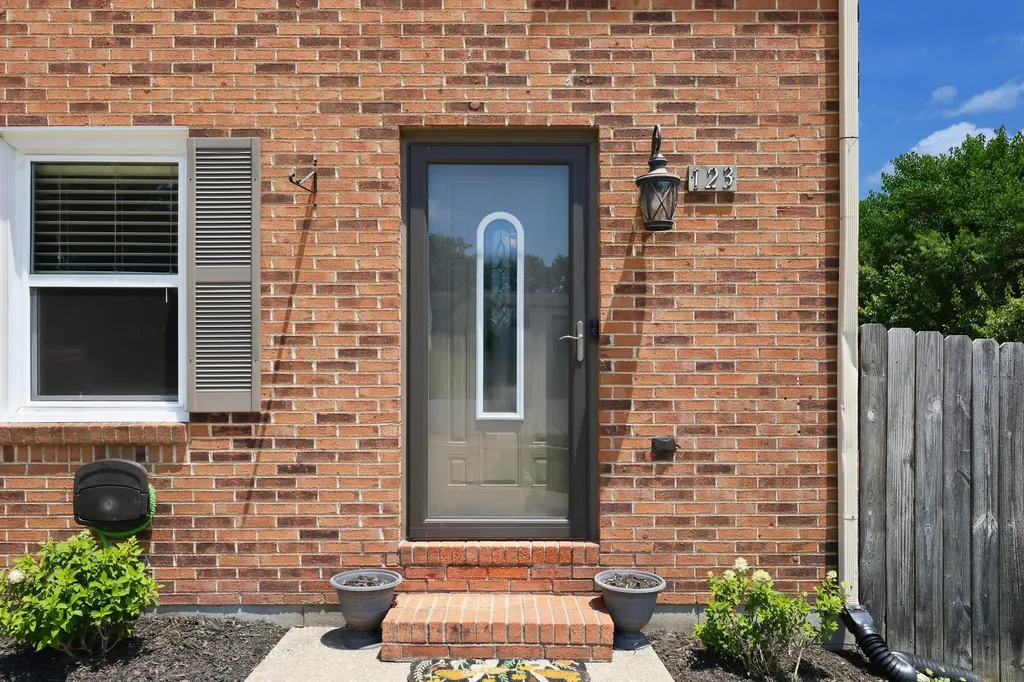 123 Heritage Drive Nicholasville KY 40356