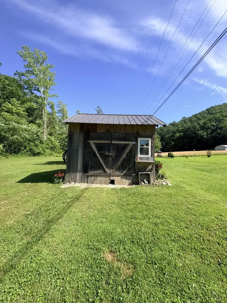 4156 Ky-59 Vanceburg KY 41179
