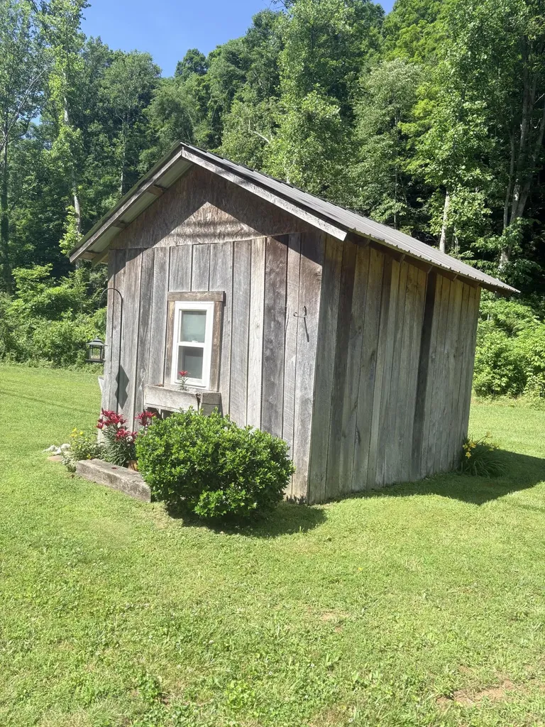 4156 Ky-59 Vanceburg KY 41179