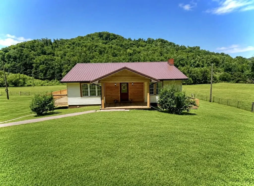 2082 Kentucky 92 Pineville KY 40977