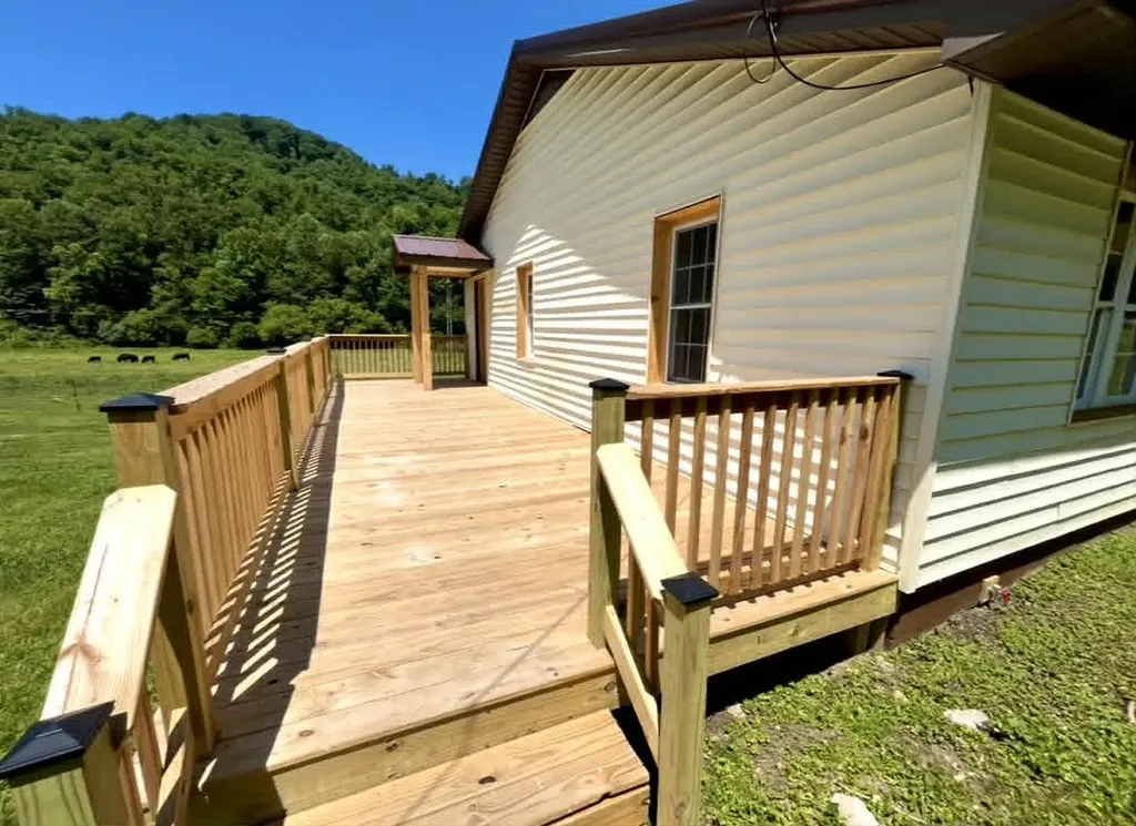 2082 Kentucky 92 Pineville KY 40977