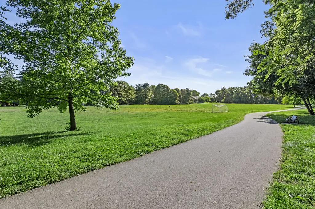 3049 Old Field Way Lexington KY 40513