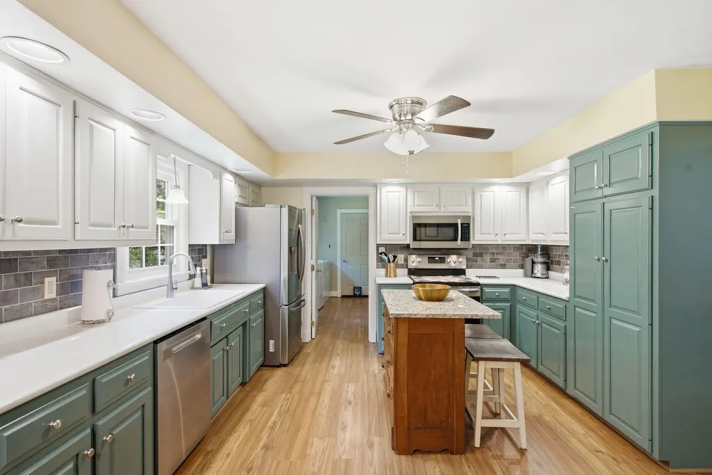 418 Wells Lane Versailles KY 40383
